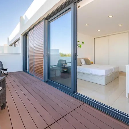 Villa Lux - Golden Nelly By Algartur