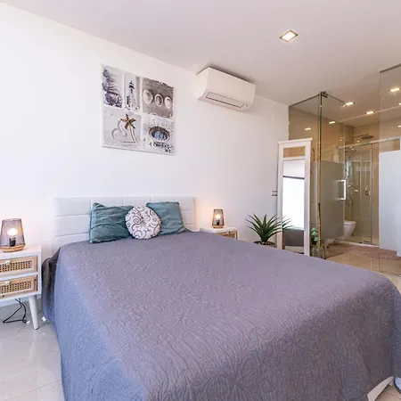 Villa Lux - Golden Nelly By Algartur