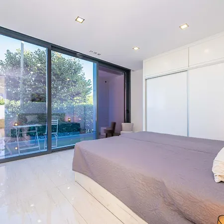 Villa Lux - Golden Nelly By Algartur