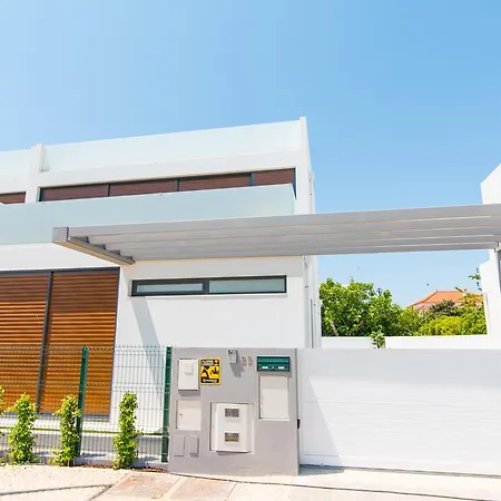 Lux - Golden Nelly By Algartur Luz de Tavira